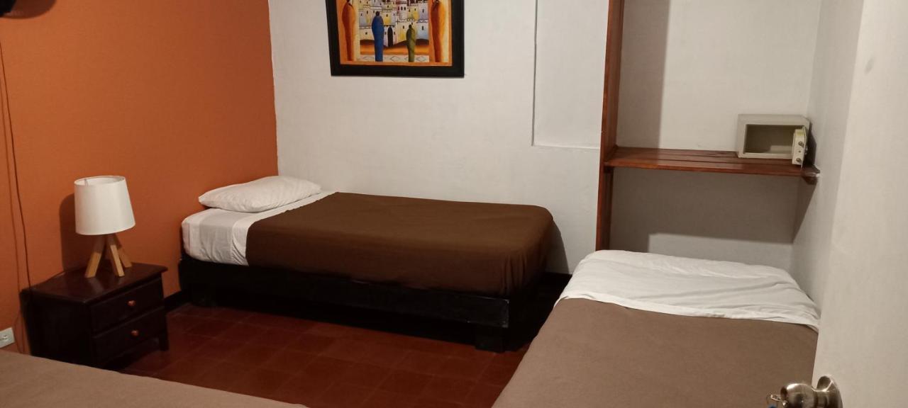 Casa Kiwi Hostel 메딜린 객실 사진