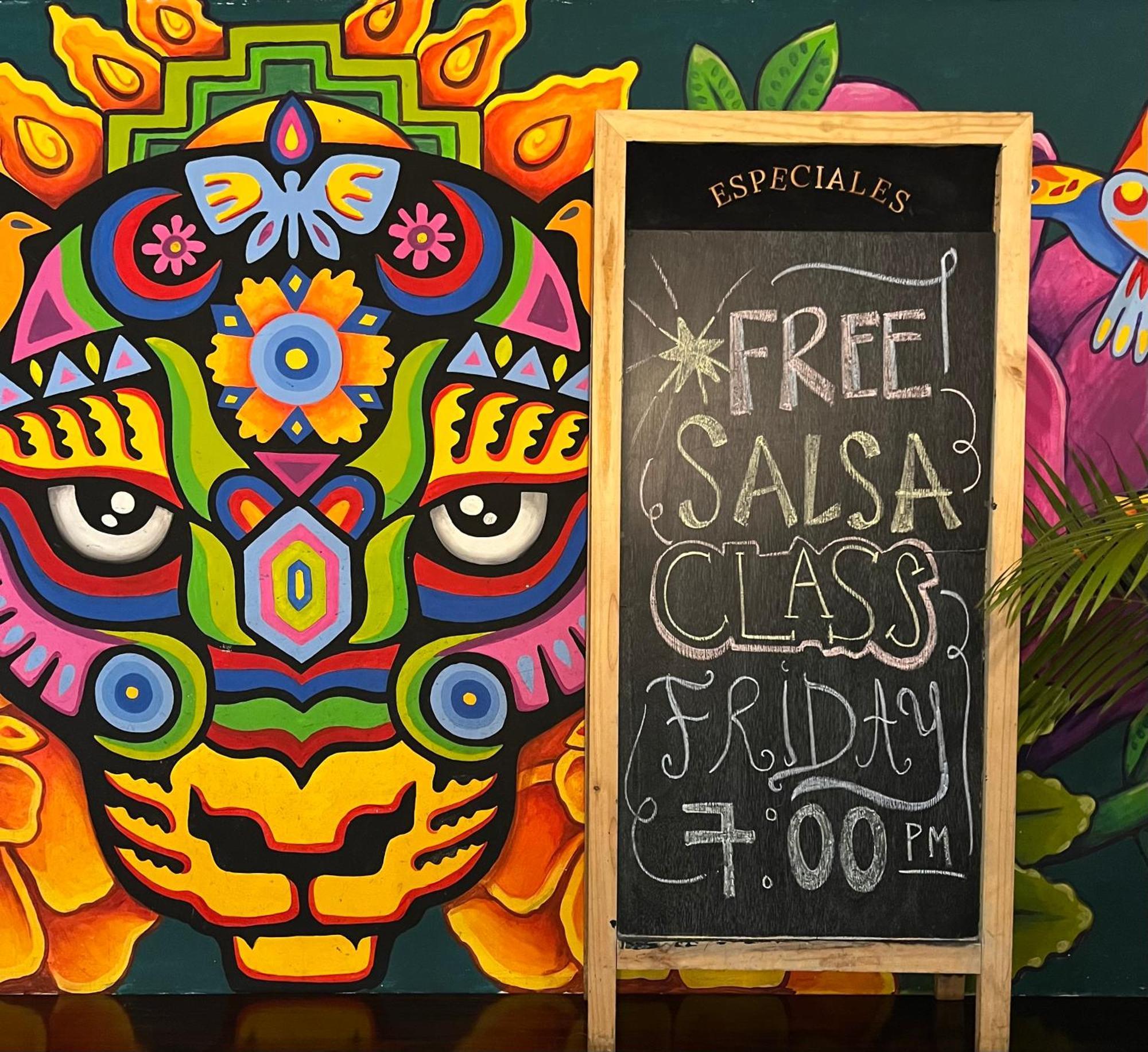 Casa Kiwi Hostel 메딜린 외부 사진