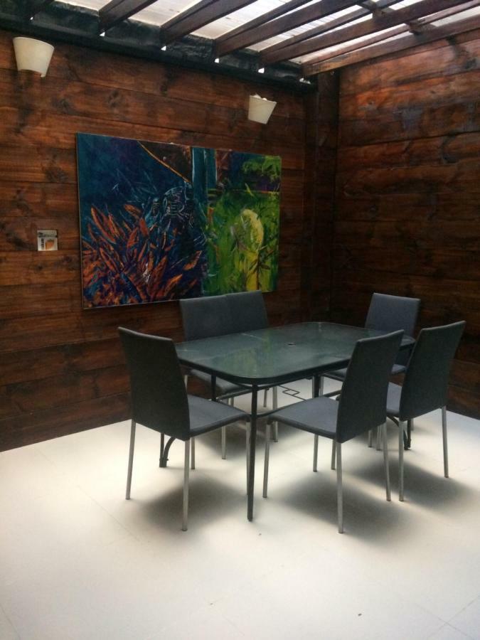 Casa Kiwi Hostel 메딜린 외부 사진